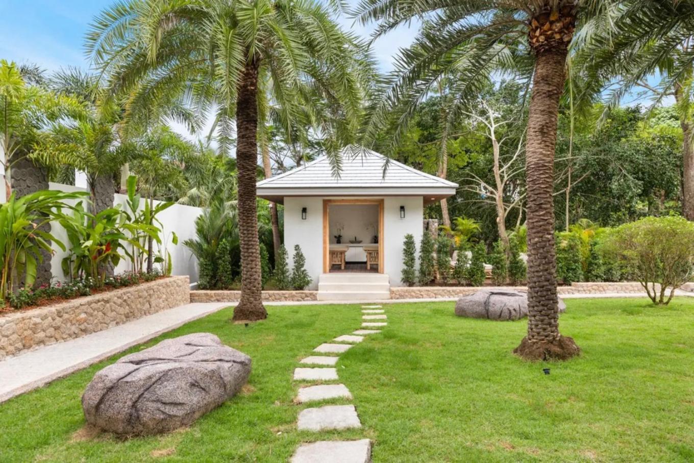 Luxury Tropical Riverside With Private Pool And Garden In Koh Samui *
